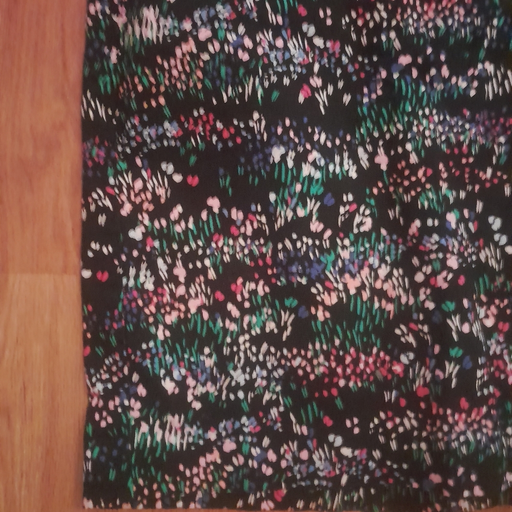 Like New TALBOTS Floral Pencil Skirt Sz 12 Petite